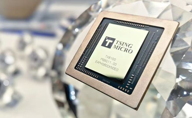 英伟达重注Groq背后,中美疯抢同一个未来 英伟达重注Groq背后,中美疯抢同一个未来