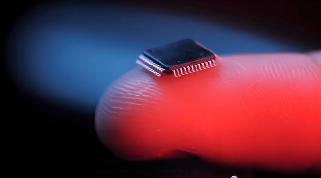 起步800亿，谁在“港股GPU第一股”身上赚的最多？